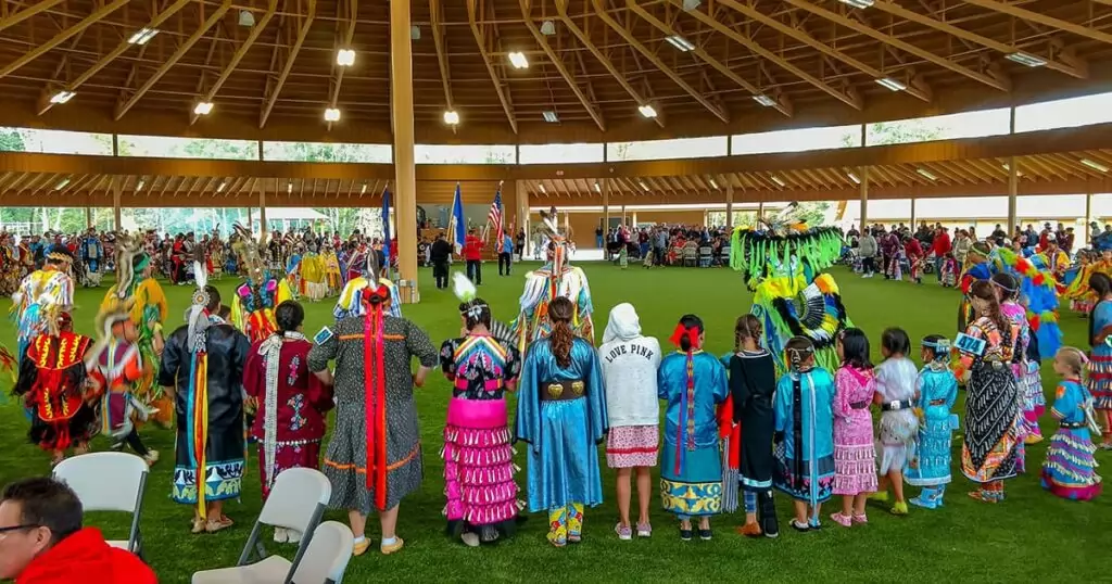 Meno Keno Ma Ge Wen Powwow