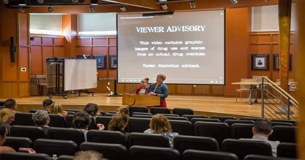 A free Naloxone training was held at the FCP Executive building on Sept. 19 (for employees) and 20 (for community), 2017. This was organized through the Forest County Community Wellness Court and the AIDS Resource Center of Wisconsin (ARCW).